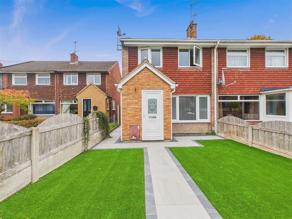 Property photo 1 of 13 Cam02453G0-Pr0198-Still015.Jpg