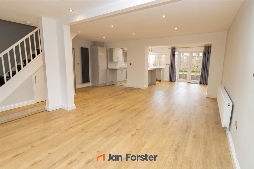 Property photo 2 of 13 Open Plan Living