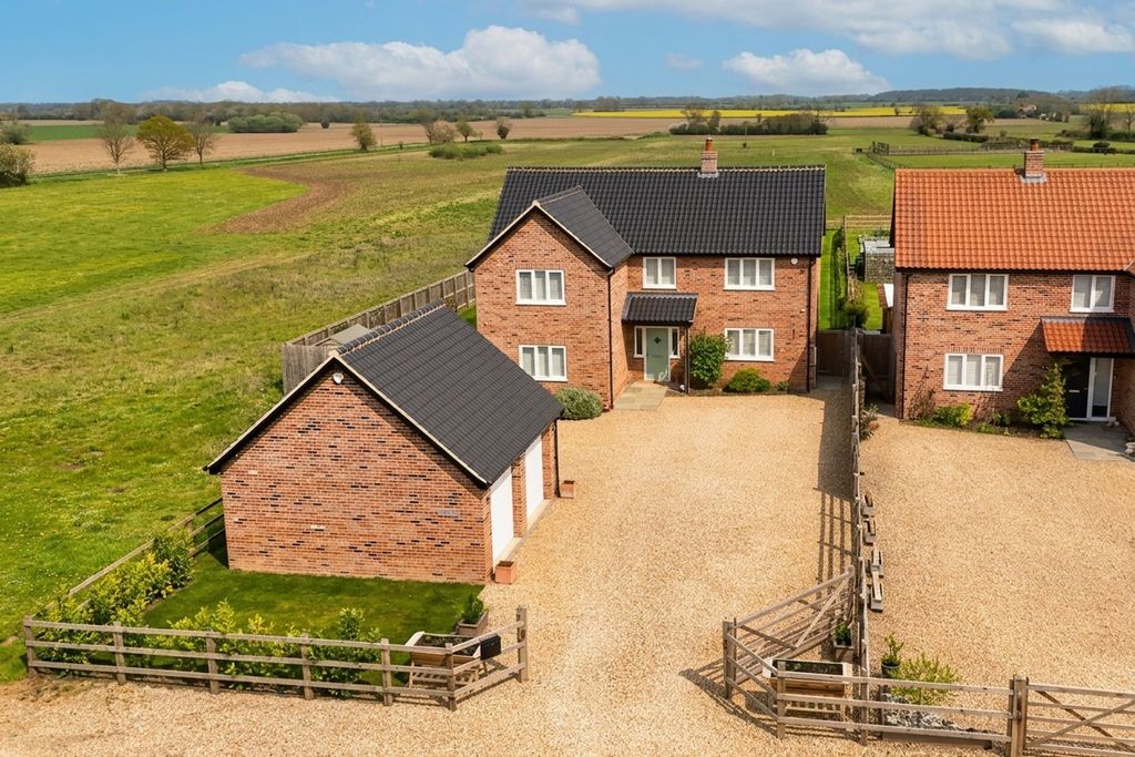 Property photo 1 of 26