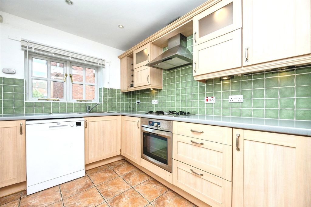 Property photo 3 of 13 Kitchen