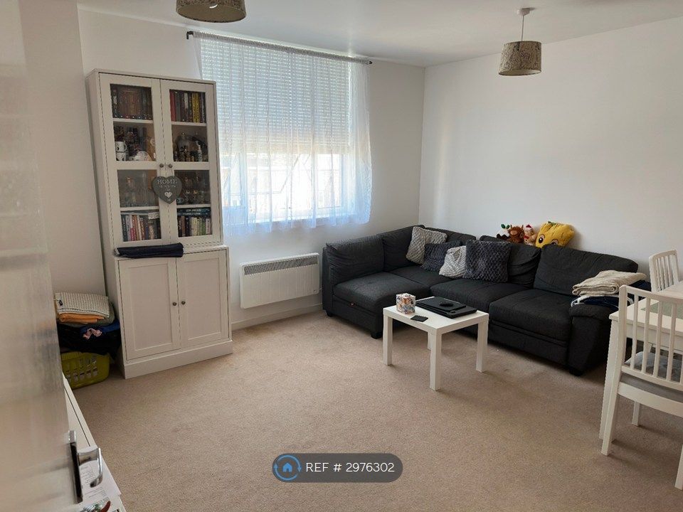 Property photo 3 of 7