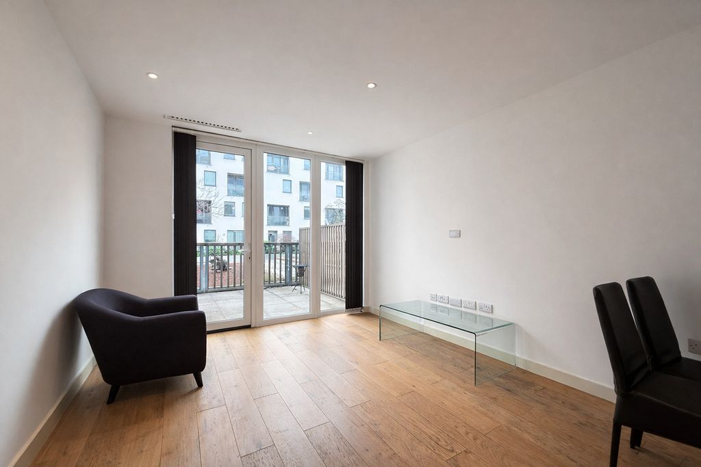 Property photo 3 of 13