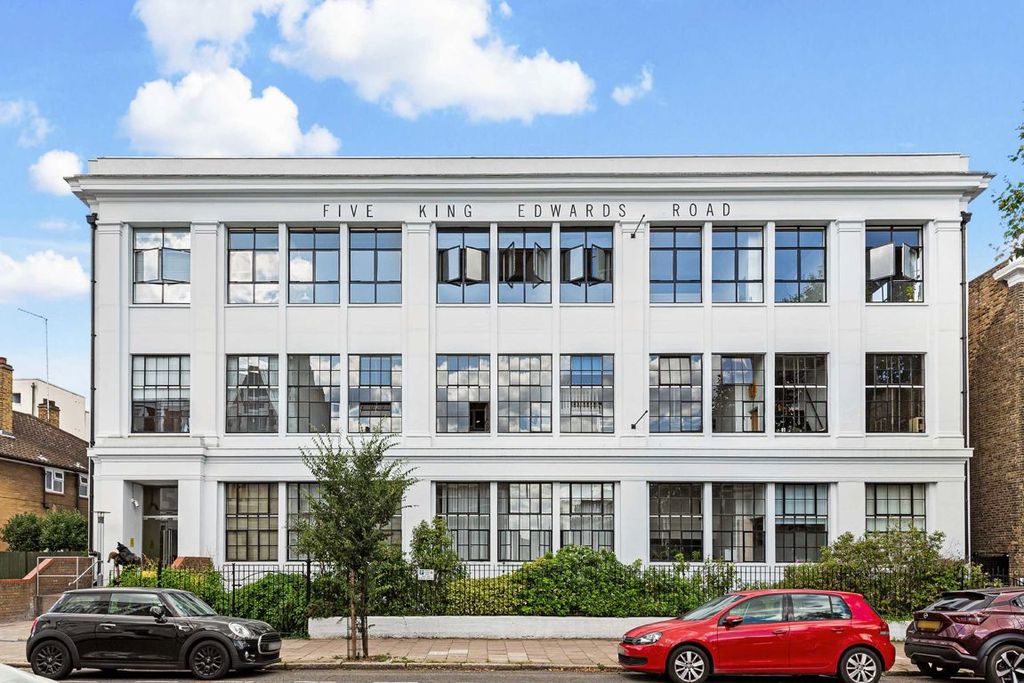 Property photo 1 of 10