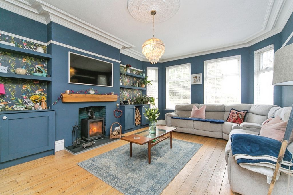 Property photo 2 of 19 Image 1