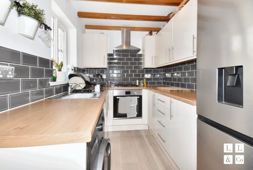 Property photo 2 of 14