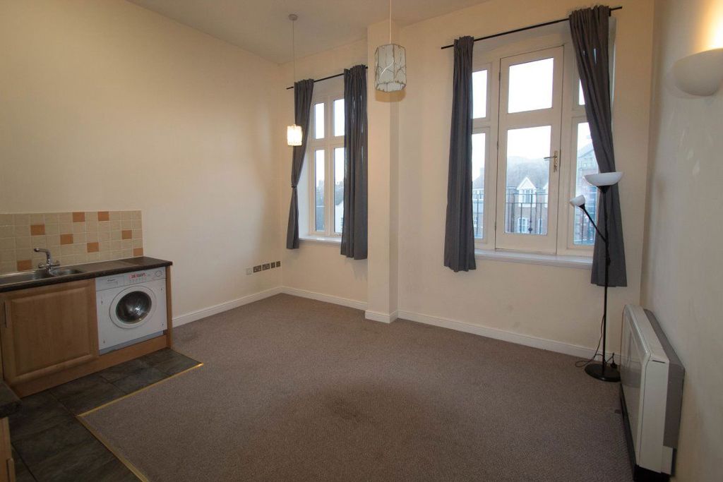 Property photo 2 of 7
