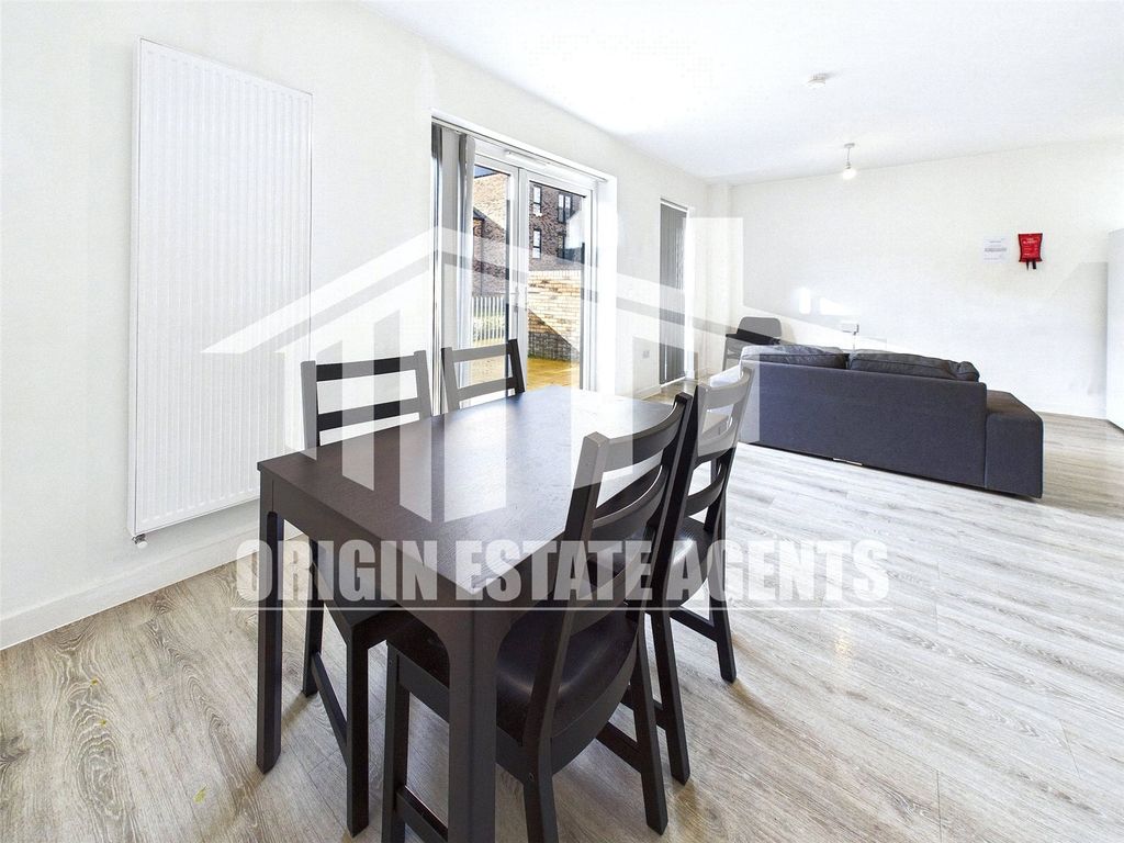 Property photo 2 of 26 Picture No. 65