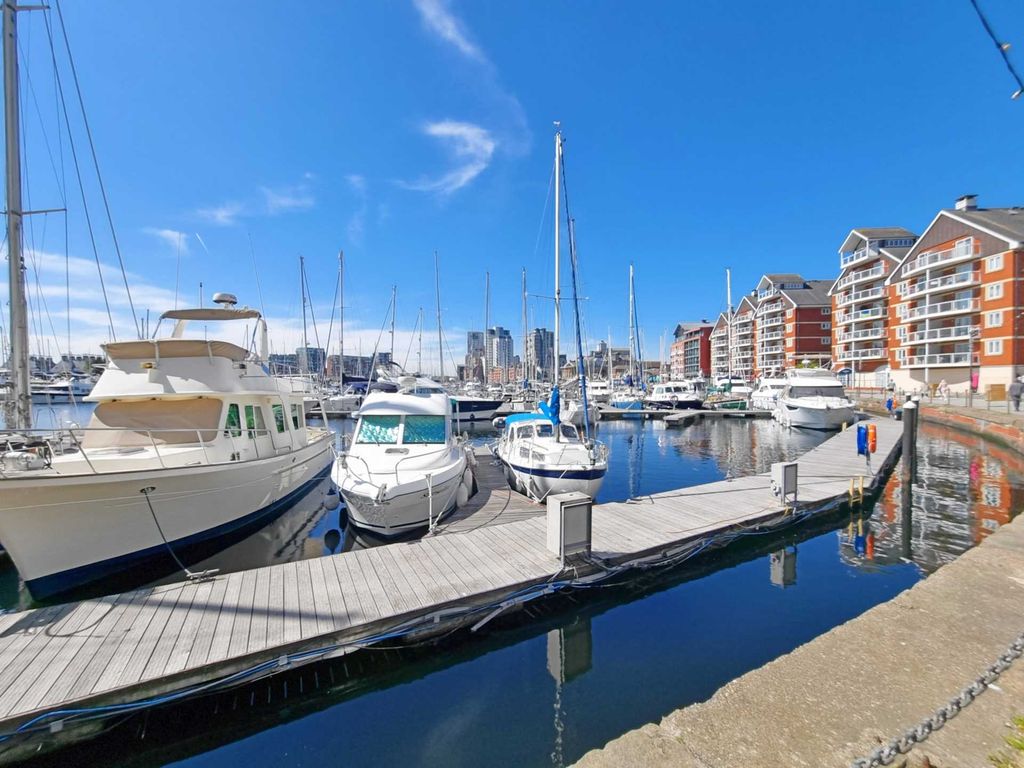 Property photo 3 of 20