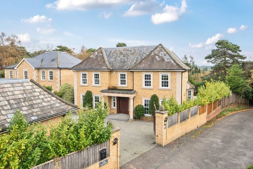 Property photo 1 of 35 Picture No. 02