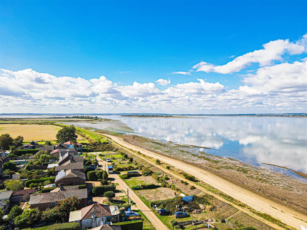 Property photo 3 of 31 Drone