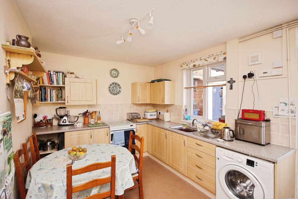 Property photo 2 of 18 Photo