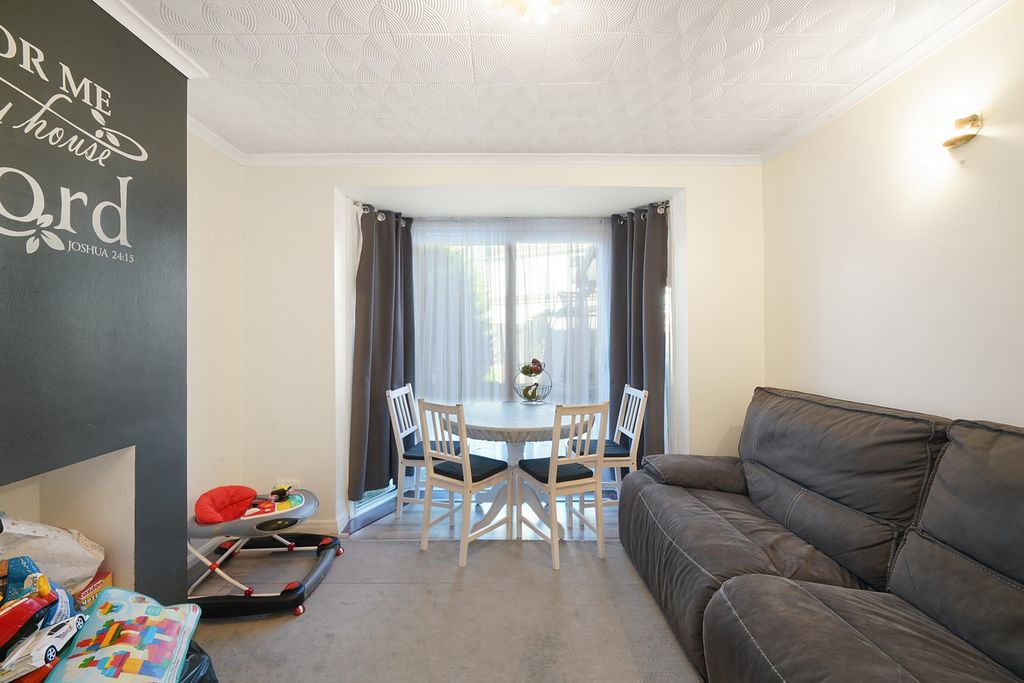 Property photo 3 of 15 Photo 14