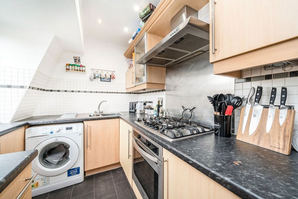 Property photo 3 of 5