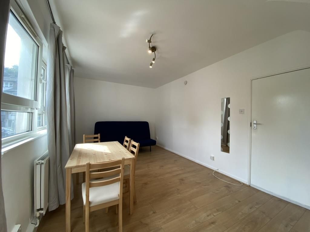Property photo 1 of 13 Stoford Close