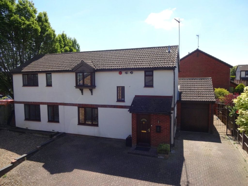 Property photo 1 of 19 Picture No. 02