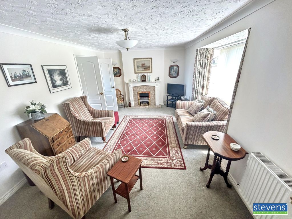 Property photo 3 of 21 Img_5437