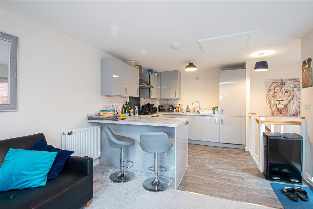 Property photo 2 of 8 Broughton_1.Jpg