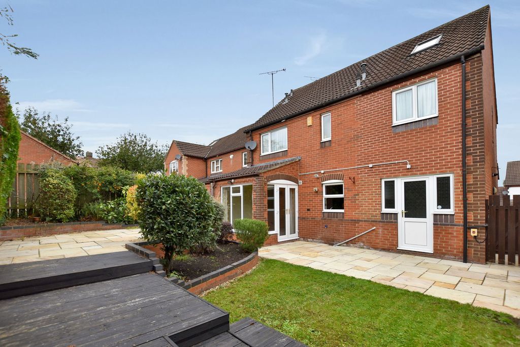 Property photo 2 of 22