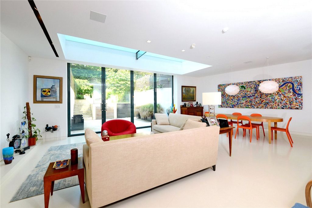 Property photo 1 of 18 Reception Room