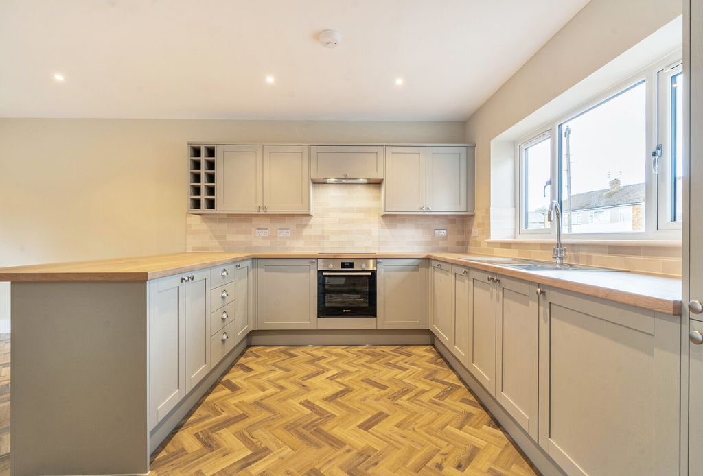 Property photo 3 of 22 1-6Aa1355Cf2176-1...