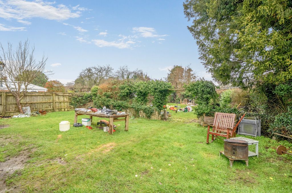 Property photo 3 of 21 1405507-9-697B4Ed...