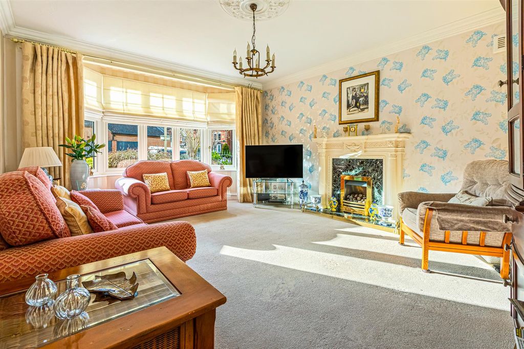 Property photo 2 of 35 Reception One