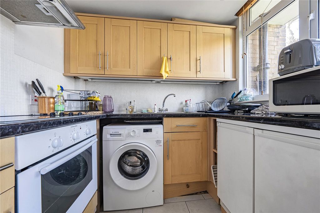 Property photo 3 of 9 Picture No. 25