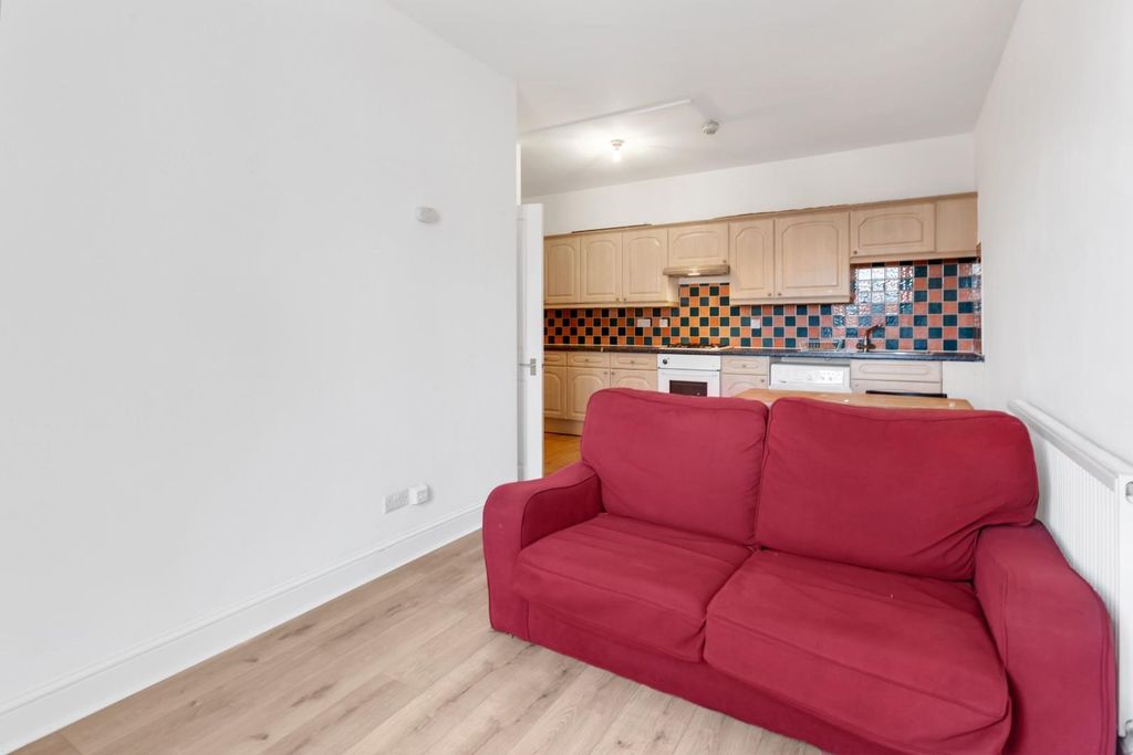 Property photo 3 of 11 Img_8509.Jpg