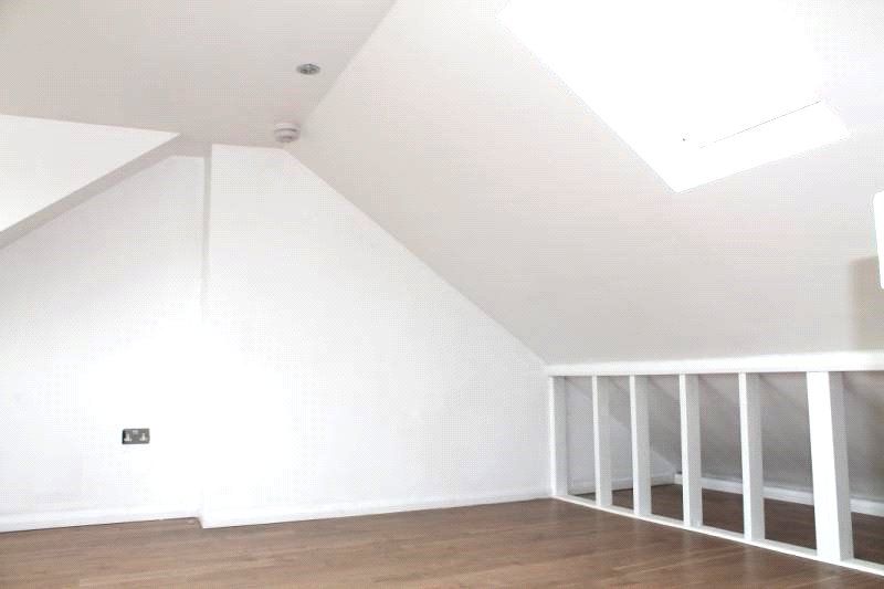 Property photo 3 of 6 Bedroom
