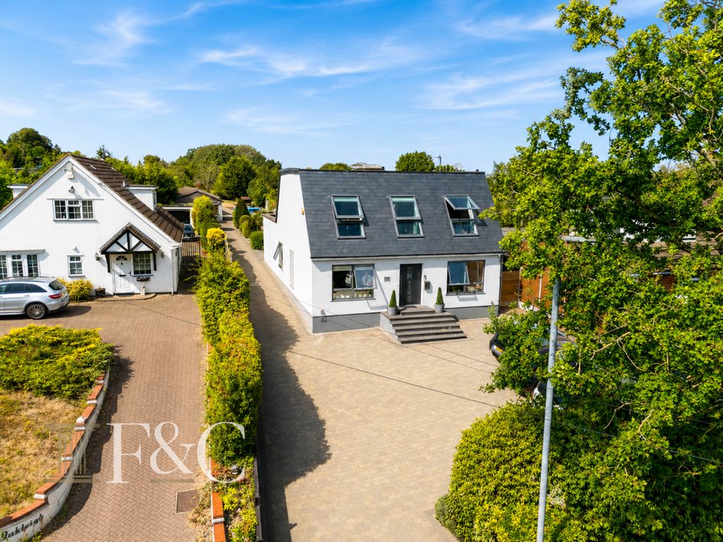 Property photo 1 of 35 5175c232-6Deb-4De7-Bc29-91F737ce8238