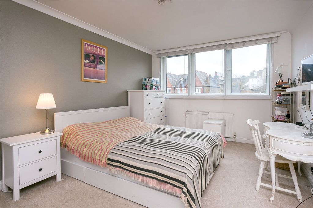 Property photo 3 of 7 Picture No. 01