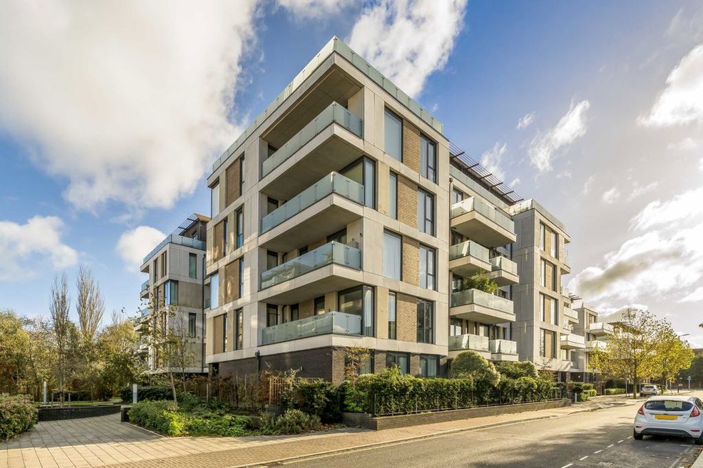 Property photo 1 of 8