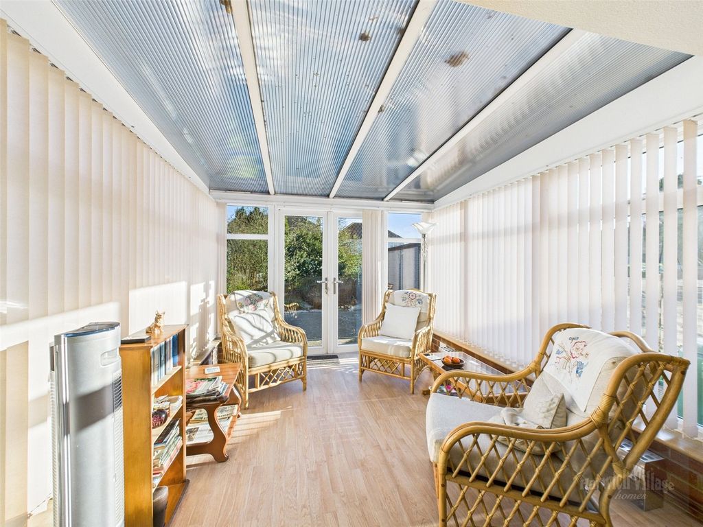 Property photo 3 of 14 Picture 3