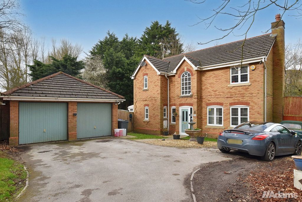 Property photo 1 of 36