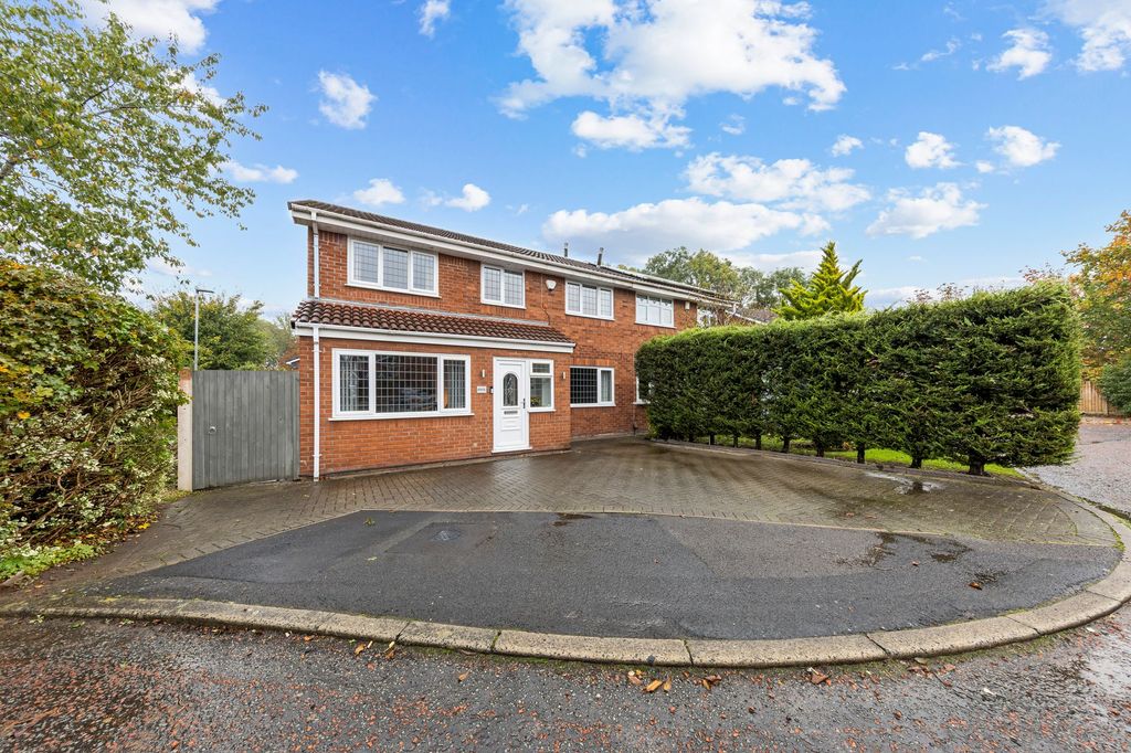 Property photo 1 of 29