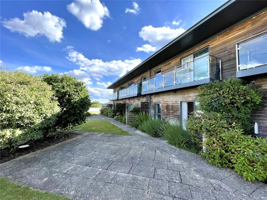 Property photo 1 of 11 Picture No. 29