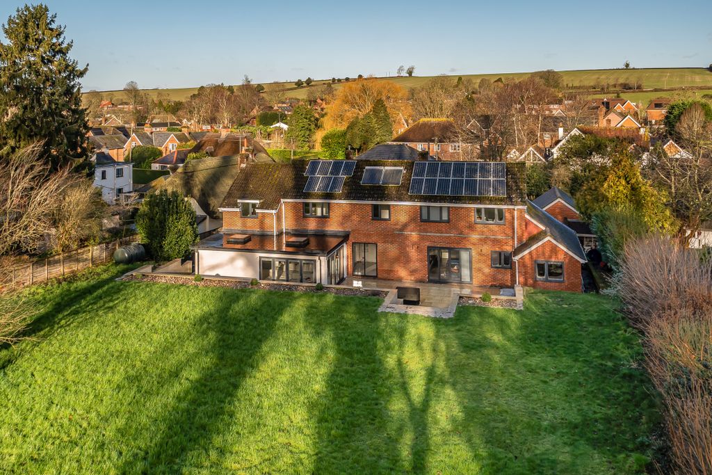 Property photo 1 of 19