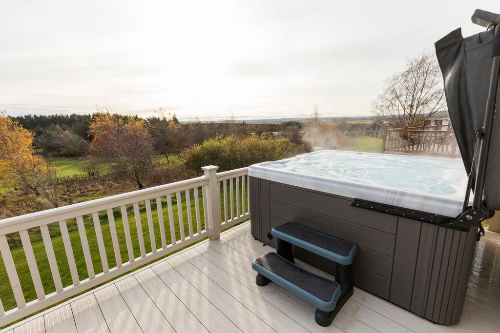 Property photo 3 of 24