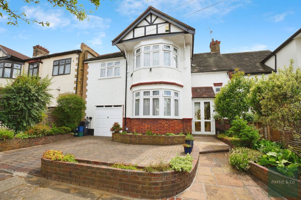 Property photo 1 of 23
