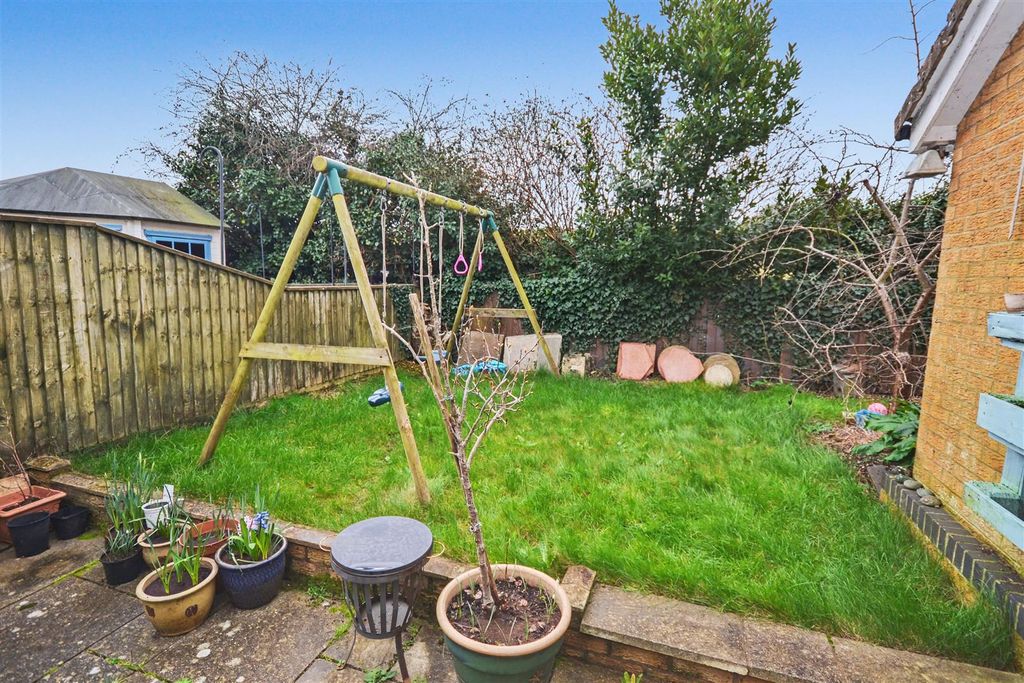 Property photo 3 of 10 8.Jpg