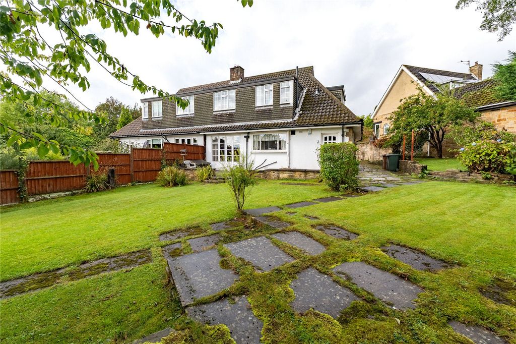 Property photo 3 of 16 Picture No. 13