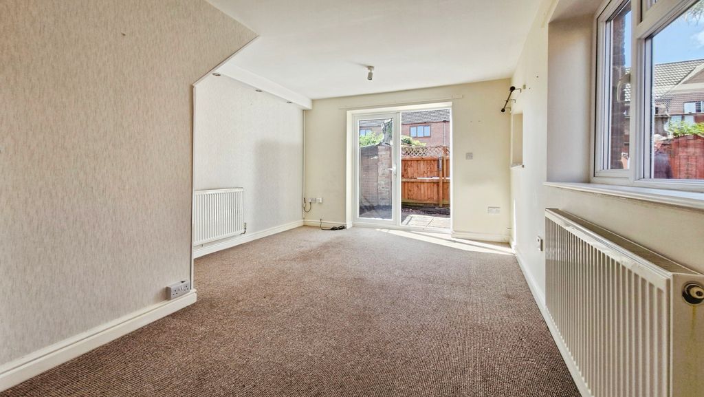 Property photo 2 of 17 6Baa8411-20250908_131025