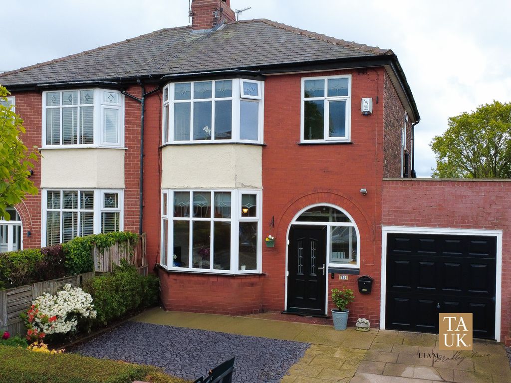 Property photo 2 of 32