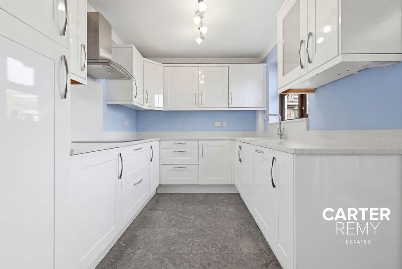 Property photo 3 of 28