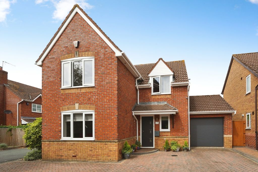 Property photo 1 of 18 Pbox-Img.Jpg
