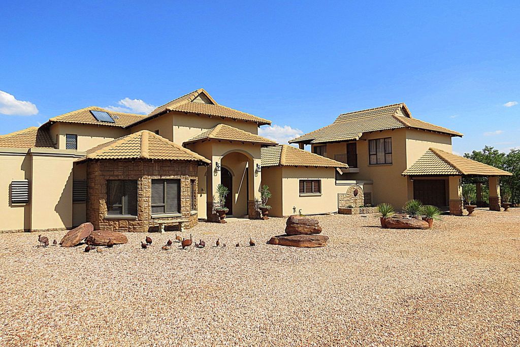 Property photo 1 of 35 1Er1552410