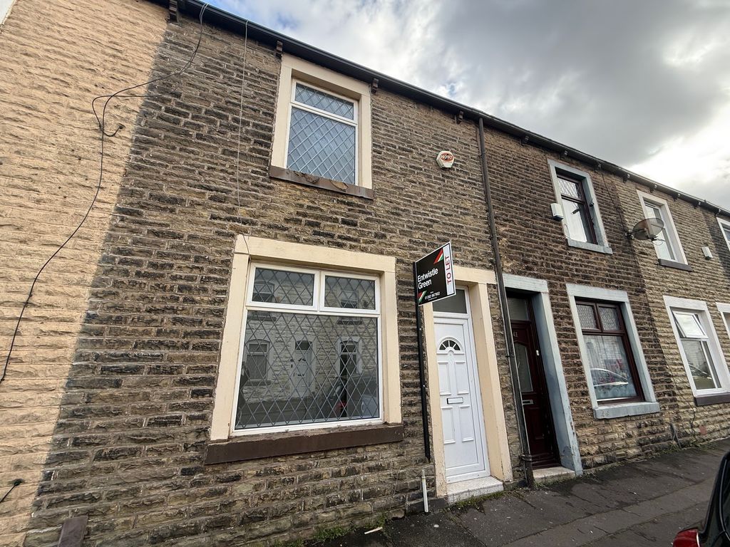 Property photo 1 of 5