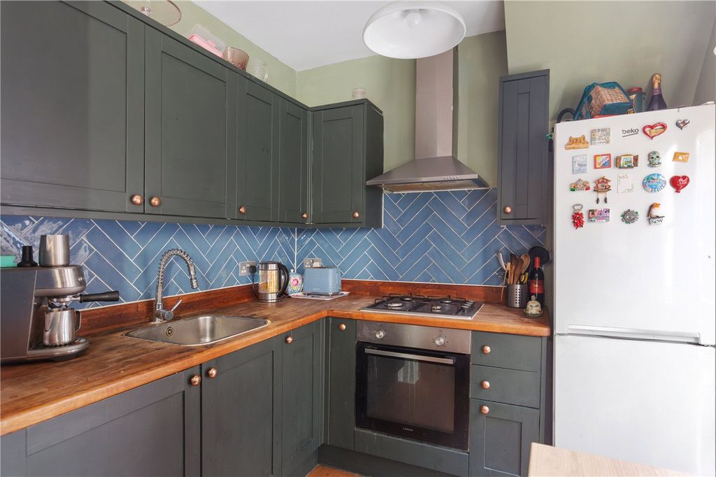 Property photo 2 of 15 Picture No. 09