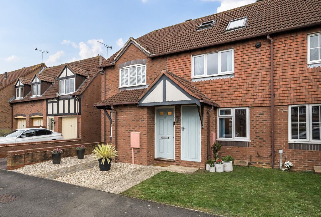 Property photo 1 of 10 1376144-2-690E220...