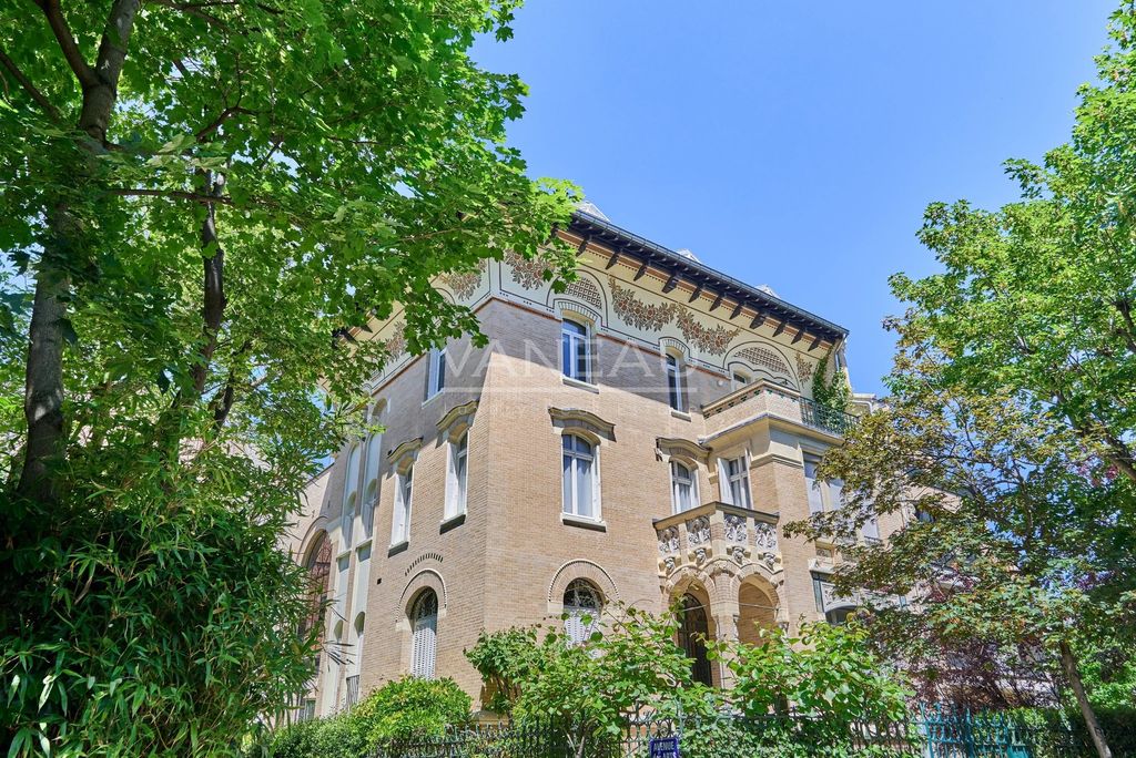 Property photo 1 of 25 Paris Xviie - Villa Des Ternes - Triplex